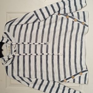 Women's hooded blouse